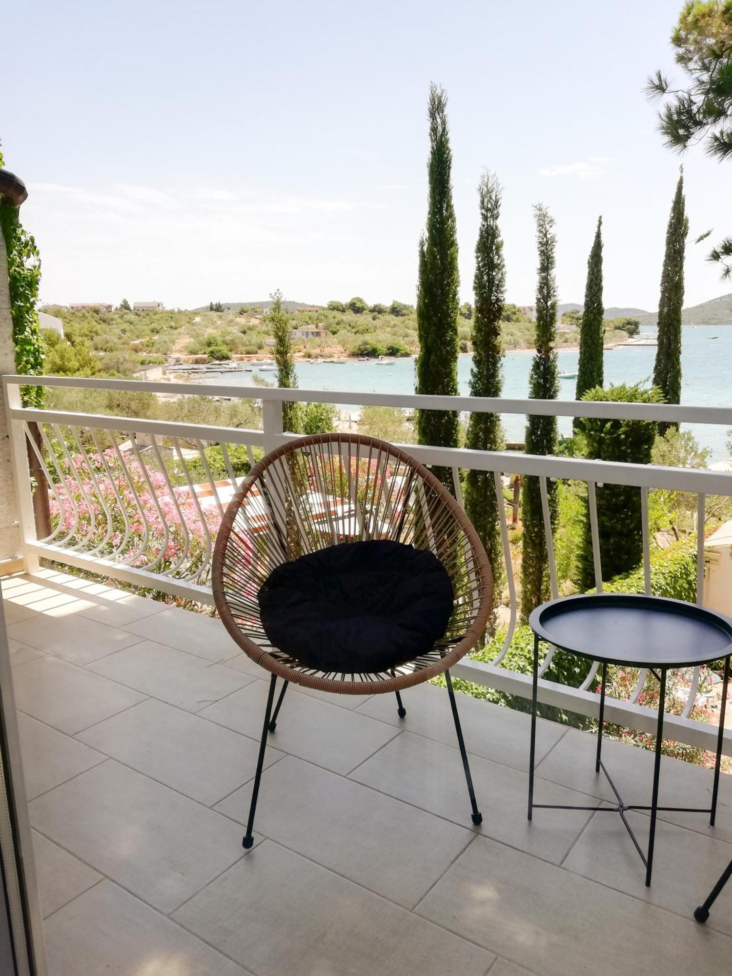Bed & Breakfast Pansion Rade Hotel Pirovac Værelse billede